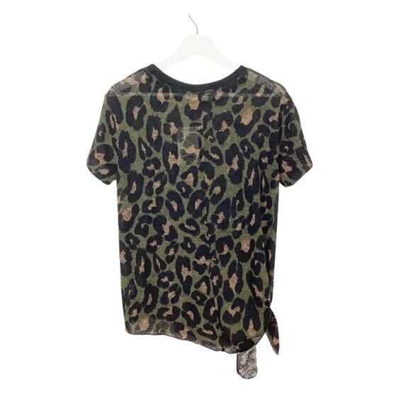 Everleigh Side Tie Animal Print Short Sleeve Blouse Top Small NWT - Picture 3 of 5